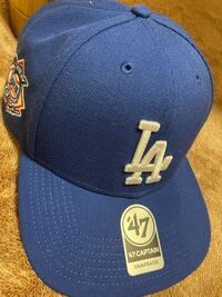 最近neweraのキャップを買ったんですけど 47mvpというのは偽物で Yahoo 知恵袋