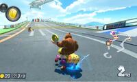 Switchの マリオカートについて質問です アイテムを後ろにつけるにはどう Yahoo 知恵袋