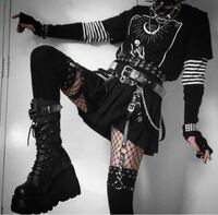 こういう服装って何系って言うんですか パンク系 Yahoo 知恵袋