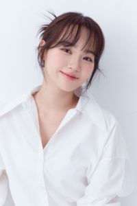 大手が中小事務所の有望株を引き抜くみたいなことが、今後のK-POPでは頻繁に起こってくるのでしょうか？ 30歳手前の解散したアイドルのメンバーが、俳優に転身する等によく事務所移籍とかありますが、まだ若くてその事務所の宝みたいな存在を移籍させるみたいなことは珍しいことですか？

野球やサッカー等のスポーツの世界では当たり前にあることですが。

exo nct aespa blackpink t...