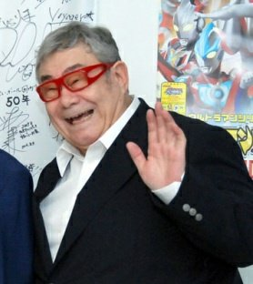 ウルトラマン」のイデ隊員役で知られる俳優、二瓶正也がこの世