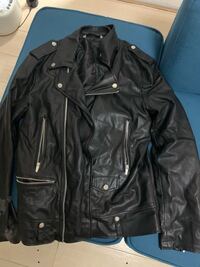 この服売ろうと思ってるんですが名前分かりません 何ですかこの服 ど Yahoo 知恵袋