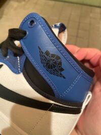 先日 Snkrdunkでナイキエアジョーダンワンko ストー Yahoo 知恵袋