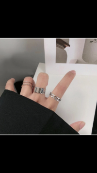 安くて可愛いリング売ってるとことこですか 高校生です Yahoo 知恵袋