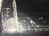 ソファーの表皮がぼろぼろ剥がれます メーカーはニトリです 材 Yahoo 知恵袋