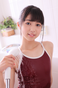 ジュニアアイドル 成沢理光 このジュニアアイドルは誰ですか？ - 成沢理光（なるさわりこ）さんです... - Yahoo!知恵袋