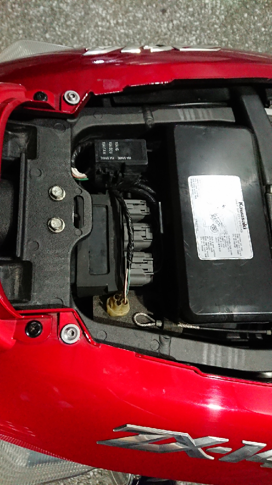 カワサキのZX14を所有しているのですが、エンジンの掛かりが カワサキのZX14を所有しているのですが、エンジンの掛かりが