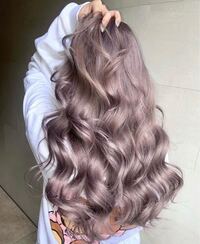 この髪色にするにはブリーチ何回必要ですか ちなみに5月に縮毛矯正 Yahoo 知恵袋