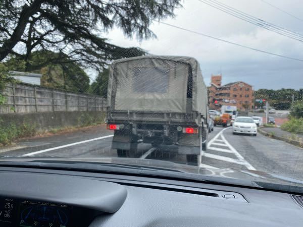 今日信号待ちの自衛隊の車にナンバープレートが付いてませんでした 自衛隊 Yahoo 知恵袋
