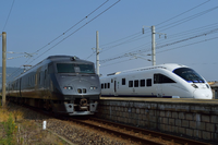 長崎新幹線が開業したら、在来線特急カモメ号としては廃止で、全車特急みどりとなるのですか？

それとも、武雄温泉どまりの便がリレーかもめとなるのですか？ 