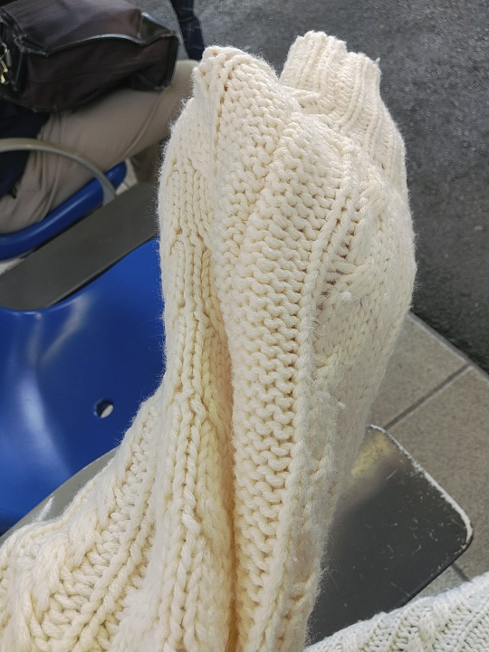 ニットなんですが家で丁寧に洗っても毛羽立ったり毛玉ができてし