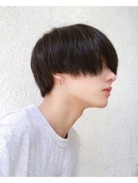 この写真の方のような耳が隠れるマッシュにしたいのですが その場合前髪を Yahoo 知恵袋