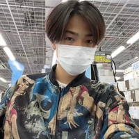 このコムドットやまとくんみたいなサラサラセンターパートにする Yahoo 知恵袋