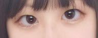 プリクラの盛れる方法を教えて欲しいです！ 横長の目になりたいのですが、プリクラを撮ると丸めの三白眼、寄り目に見えてしまって、、 アイプチしてるせい、？元の目が悪いんですかね、？