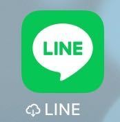 スマホ画面の Lineのアイコンの 下に 雲のマークのようなものが Yahoo 知恵袋