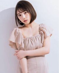 至急お願いします こーゆう服って 胸元が広い服なので Yahoo 知恵袋