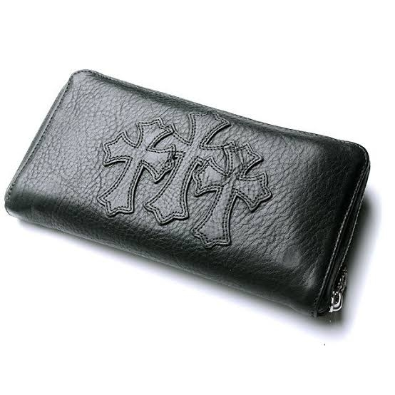 クロムハーツの3セメタリーの財布って定価いくらですか？