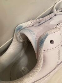 教えてください １回しか履いていないスニーカーにデニムの色 Yahoo 知恵袋