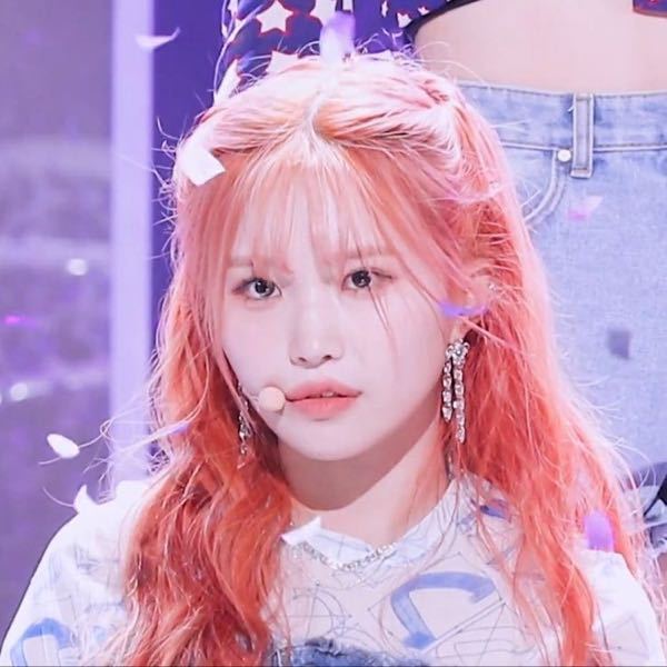 Kpopアイドルの方だと思うのですが これぐらいの髪色にするためには何 Yahoo 知恵袋