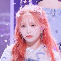 Kpopアイドルの方だと思うのですが これぐらいの髪色にするためには何 Yahoo 知恵袋