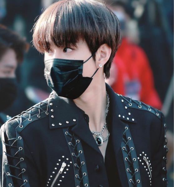 こういう韓国アイドルのマッシュってなぜもみあげあるんですか Yahoo 知恵袋