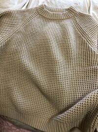 3月上旬にアウター無しでこのニットを着るのはおかしいですか Yahoo 知恵袋