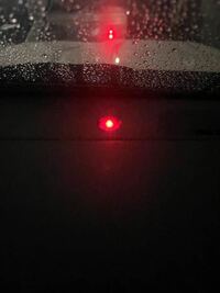 車のこの赤いランプなんの意味か分かりますか 外からロックしたらついたの Yahoo 知恵袋