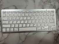 Sheinでキーボード買ったのですが 日本のものではないのと キーボー Yahoo 知恵袋