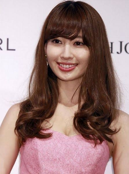 女性に質問です こじはるみたいな髪型が常にロングでthe女の Yahoo 知恵袋