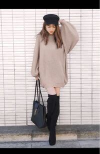 このニットワンピースは今の時期着るのは変ですか 生地はそこまで厚 Yahoo 知恵袋