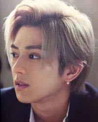 新田真剣佑さんの付けてるこのピアスはヴィヴィアンウエストウッドの
