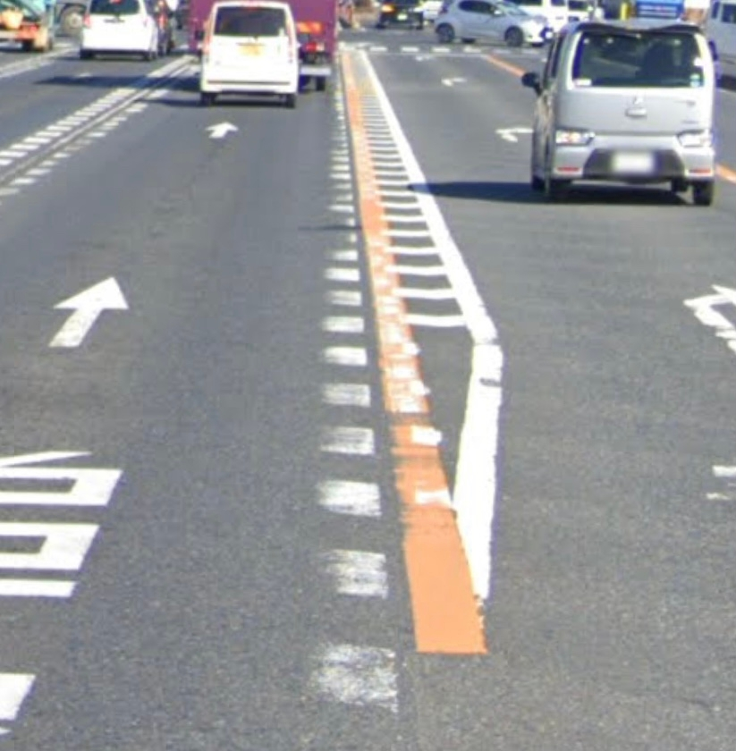 車線変更についてなのですが この画像のオレンジ線 白線は車線変更はして Yahoo 知恵袋