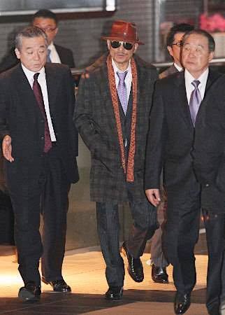 山口組の司忍組長の着ている下の写真のようなコートはなんていう Yahoo 知恵袋