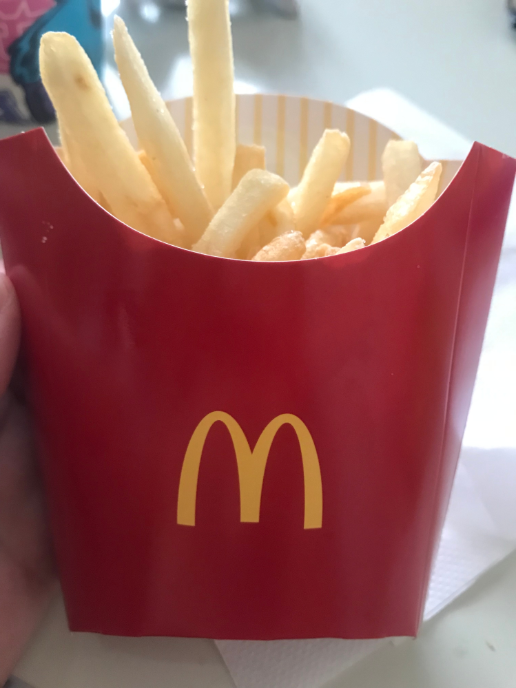 これってポテトMサイズですよね？Lサイズを頼んだのですが、変