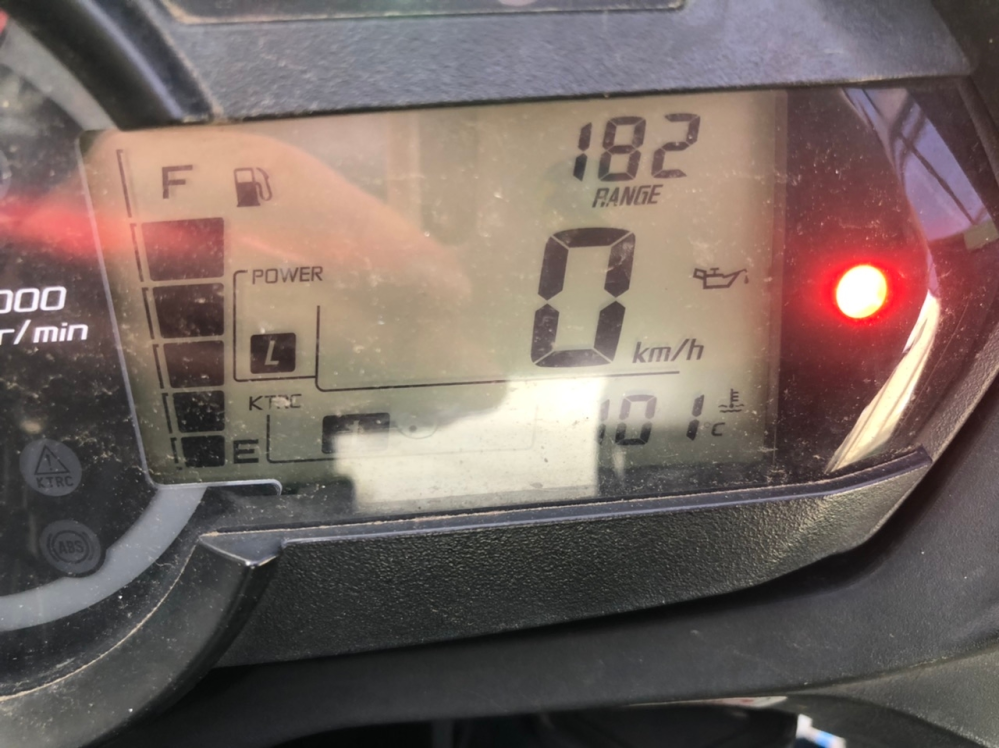 ニンジャ1000のオイル警告灯について画像のように、km/h
