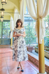 結婚式のお呼ばれドレスについてこんにちは 結婚式お呼ばれ用のワンピース Yahoo 知恵袋