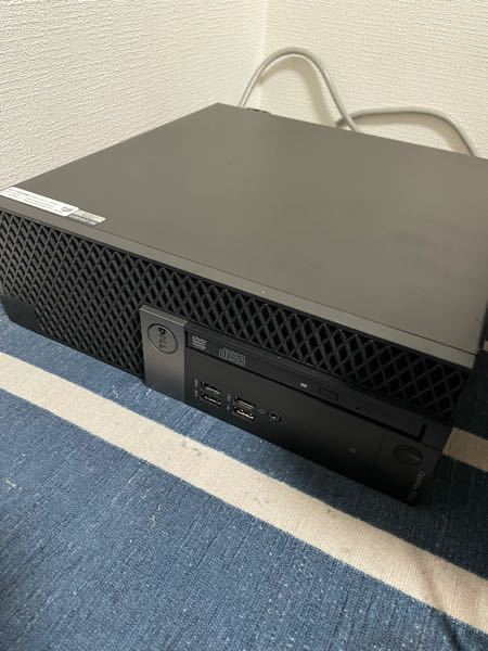 パソコン PC このデルのオプティプレックス5050は横置きにしても大丈夫ですよね？この向きであってますか？？