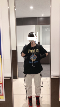 修学旅行で派手な服装は禁止なんですけどこれって大丈夫ですか Yahoo 知恵袋