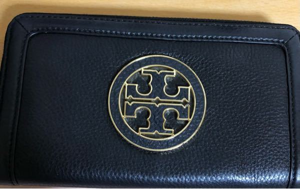 このトリーバーチの財布の定価が知りたいのですがわかる方いますか？ かなり昔のもので定価がわからなくて…