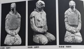 法隆寺の五重塔の床下の、人型爬虫類の塑像は、シュメール文明のレプティアン（神）のアヌンナキですよね？
