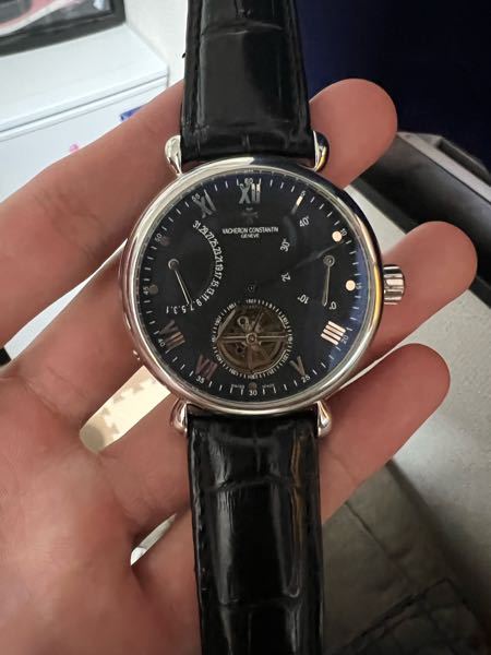ヴァシュロン・コンスタンタンというブランドの時計を親からもらいました。詳しい商品説明を見たいのです。探しても出てこないので知ってる人探してます。