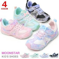 小学生女子靴についていつまで画像のようなキラキラのスニーカー Yahoo 知恵袋