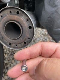スーパートラップマフラーは皿の枚数少なくすれば静かになると