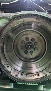 86前期ベアリングに寿命が来たのでクラッチをばらして交換する Yahoo 知恵袋