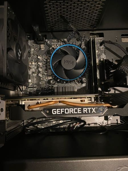 pcを組んだけど起動しない。こんばんは。本日ゲーミングPCを組んでみた