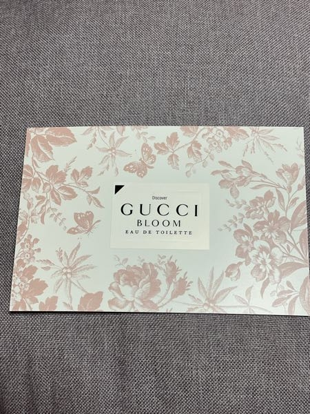 GUCCIのオンラインショップにて購入したところこれがついてきました