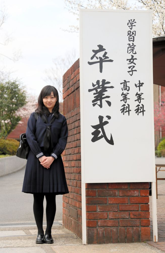 イギリスの貴族の爵位は、ビートルズのポール・マッカートニーさんやリンゴ・スターさん等、功績が認められた人にも授与されていて、日本人では例えばノーベル賞作家のカズオ・イシグロさんがそうらしいですが、 日本人でイギリス貴族の爵位をお持ちの方って何人いらっしゃって、ナイトよりも上位の伯爵位などをお持ちの日本人もいらっしゃいますか？