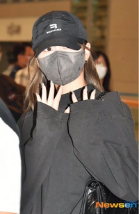 Twiceのモモちゃんがつけてるこのマスクどこに売ってるかわかる方 教 Yahoo 知恵袋