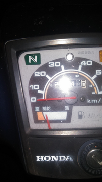 スーパーカブカスタム 50ｃｃ に乗っています 燃料計の針が Yahoo 知恵袋