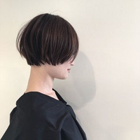 結構男顔でショートヘアにしてしまって後悔してます女子高校生で Yahoo 知恵袋